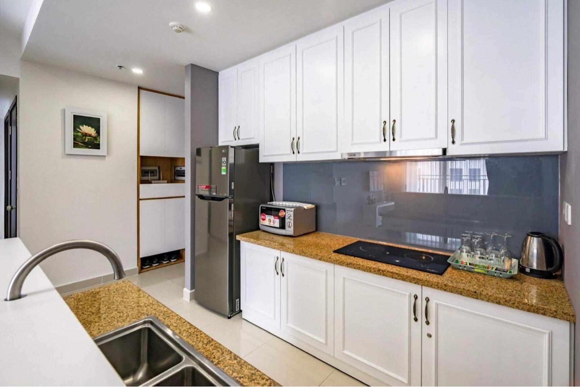 Genius Apartment River Gate Center ホーチミン市 エクステリア 写真